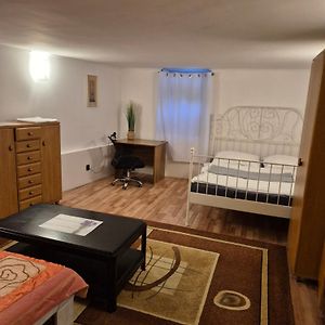 Kamer met een Queen Size Bed
